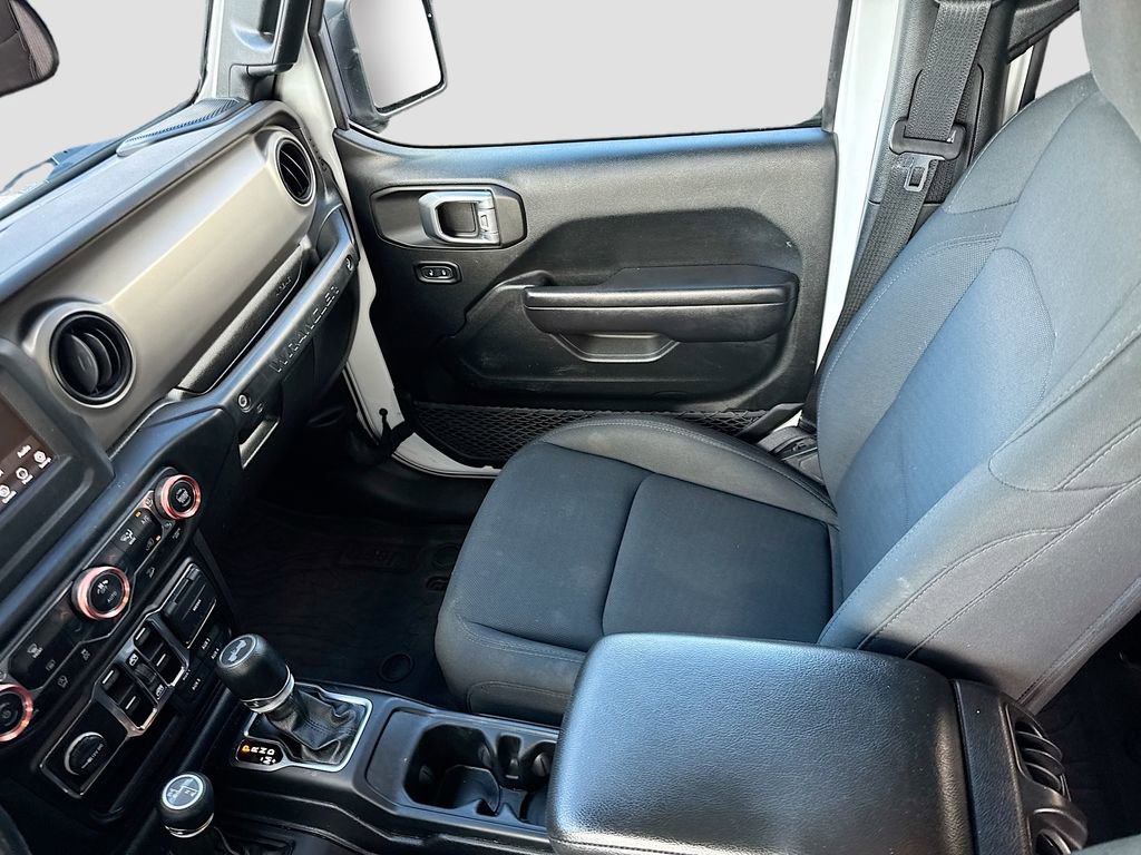 Used 2021 Jeep Wrangler Unlimited Sport image 19