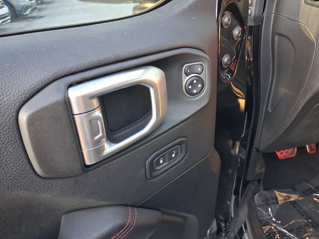 Used 2021 Jeep Wrangler Unlimited Rubicon AWD/4WD image 18