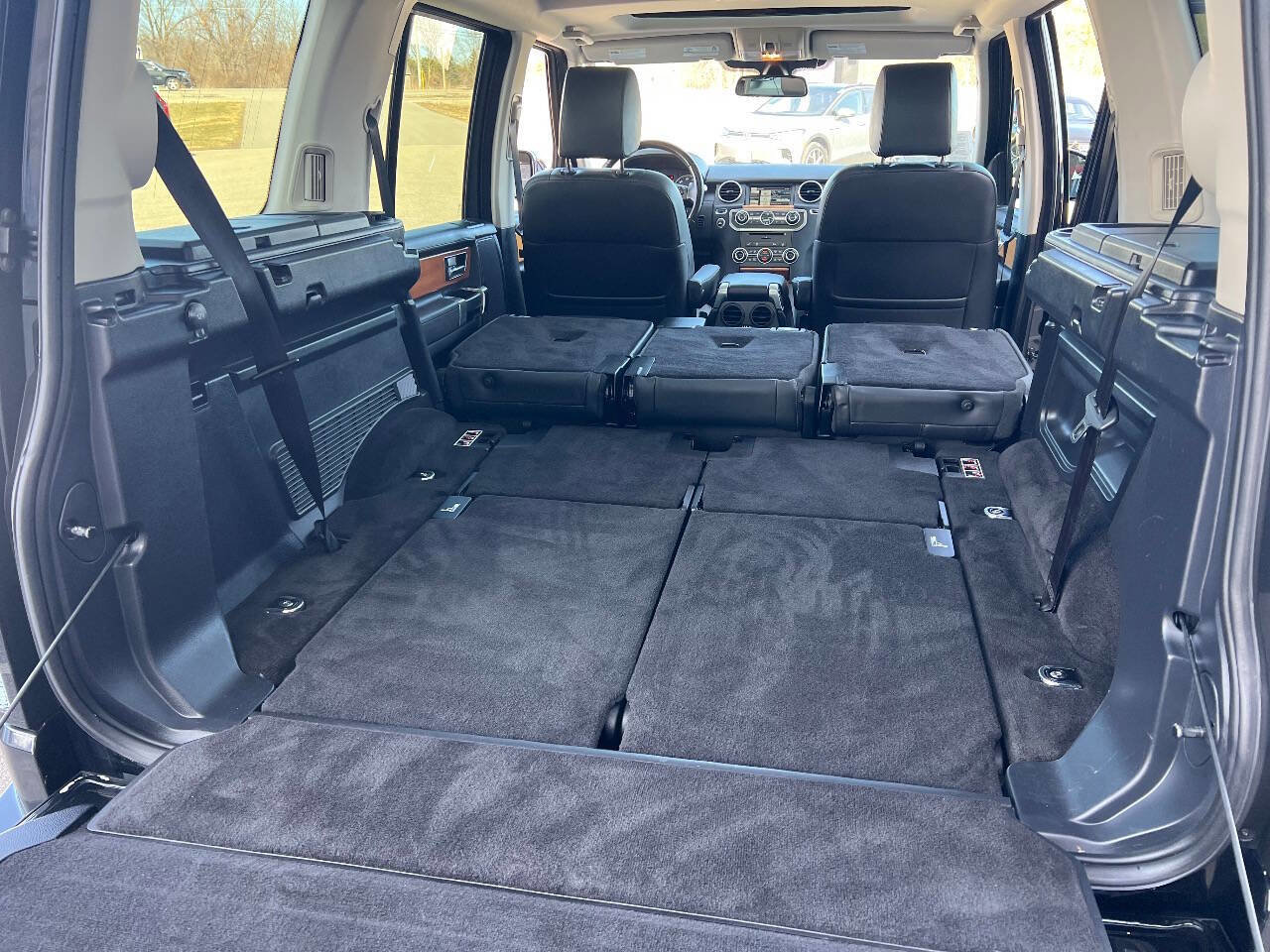 Used 2014 Land Rover LR4 HSE LUX image 27