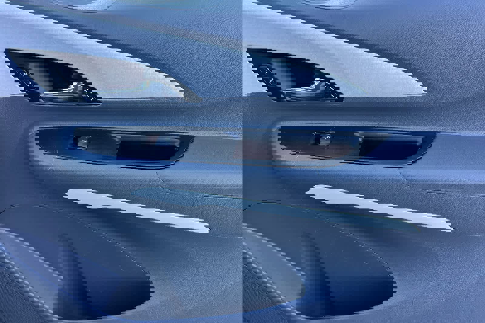 Used 2019 Chevrolet Bolt LT image 18