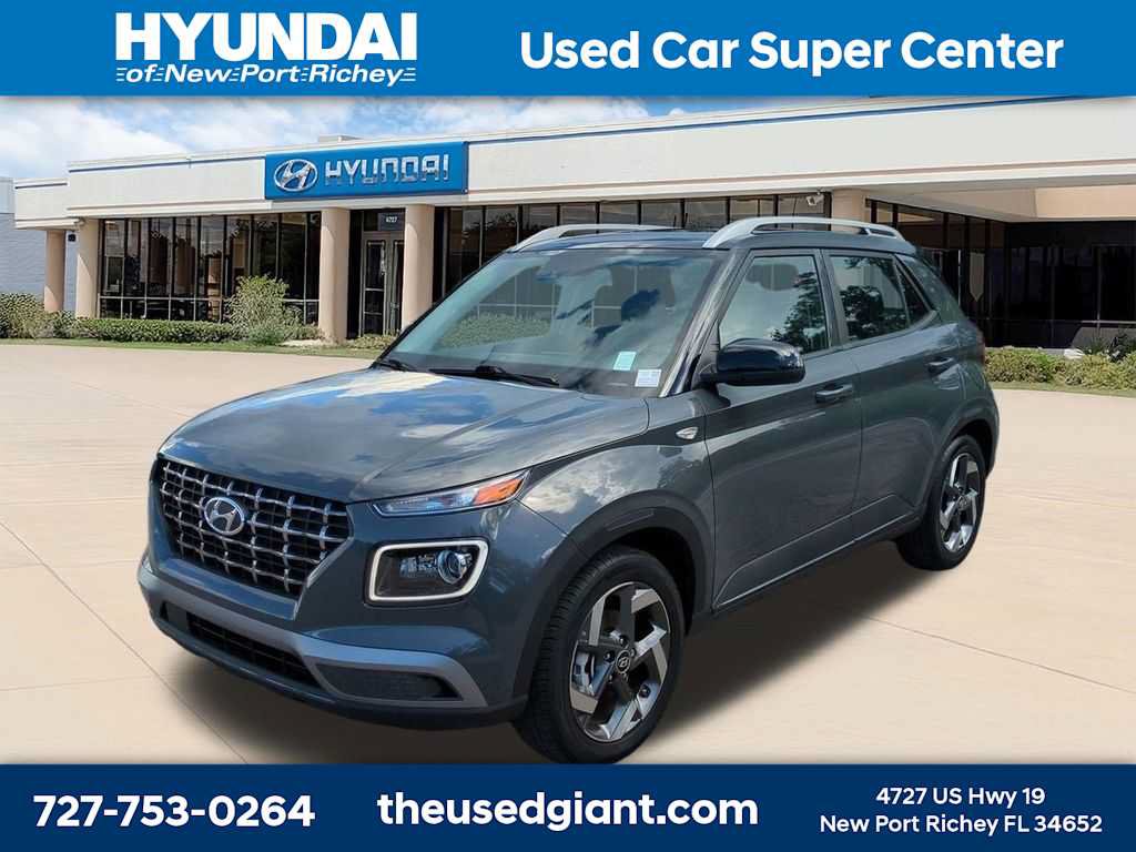 Used 2024 Hyundai Venue Limited FWD image 1