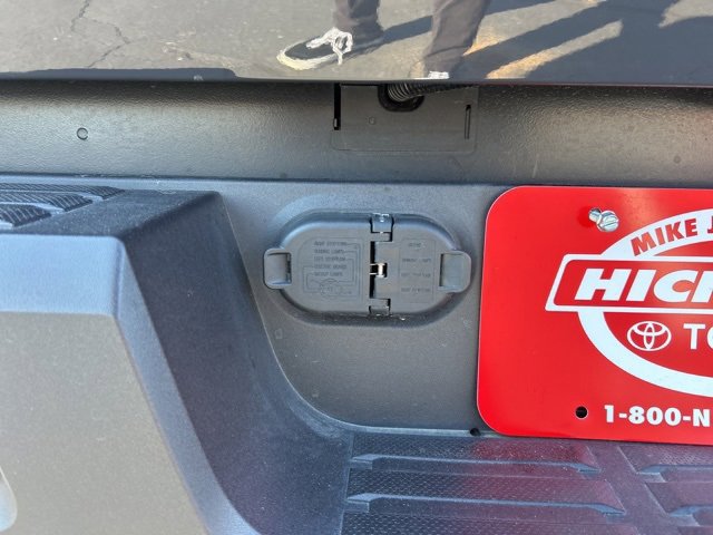 Used 2025 Toyota Tacoma SR5 image 7