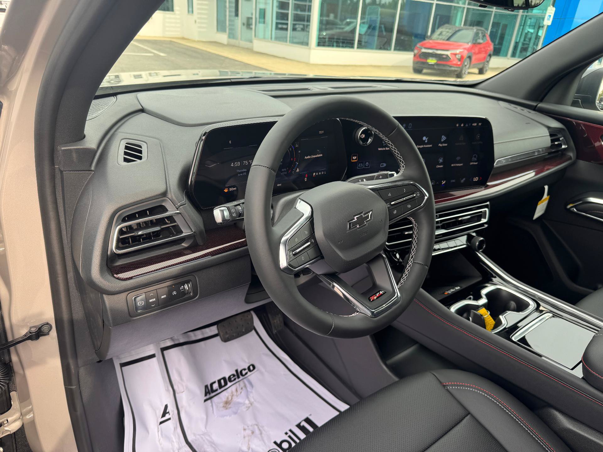 New 2026 Chevrolet Traverse Z71 w/ Driver Confidence Package AWD/4WD image 9