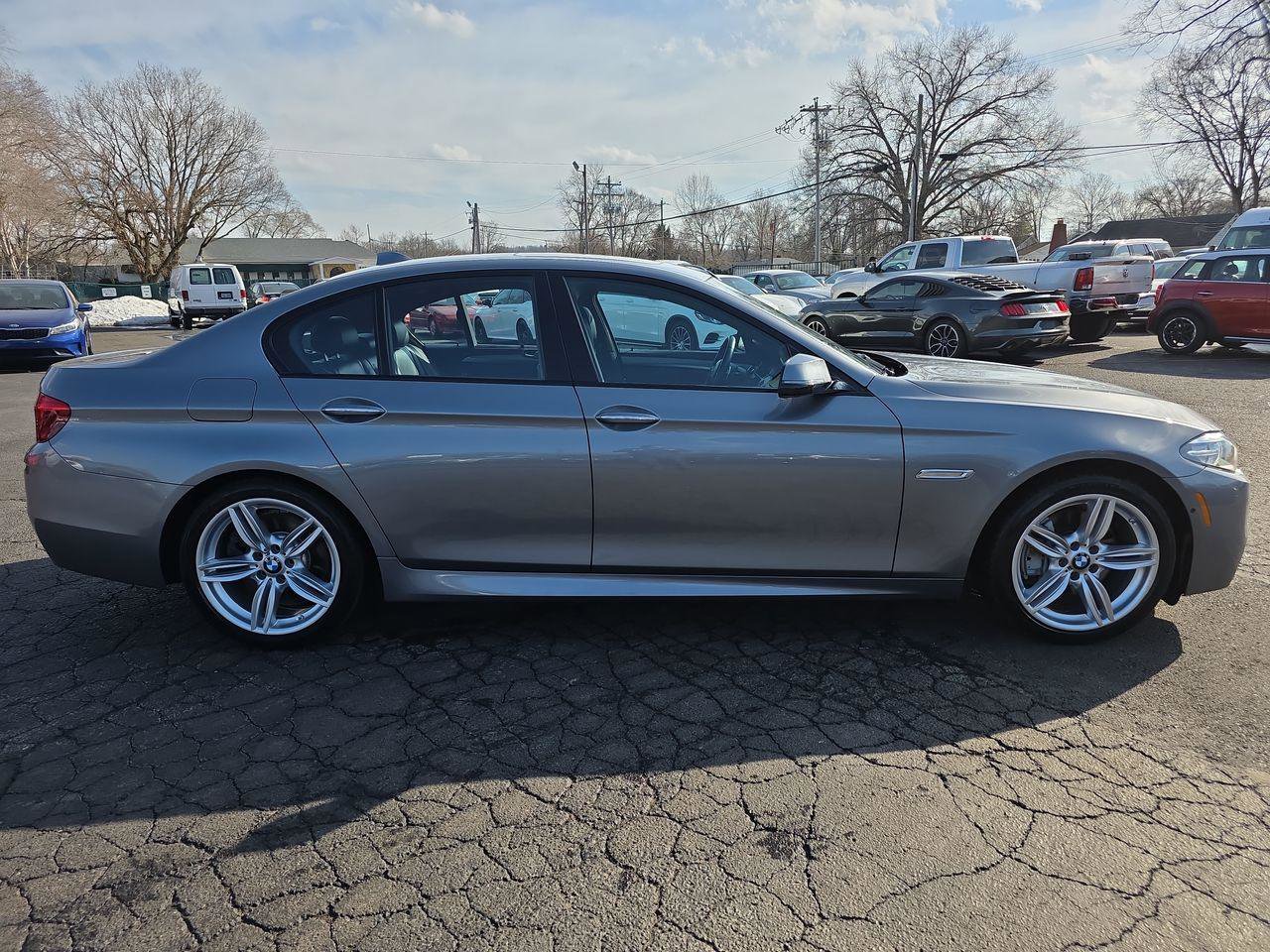 Used 2015 BMW 550i xDrive Sedan image 21