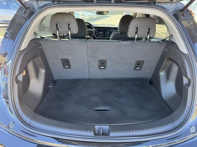 Used 2023 Chevrolet Bolt LT image 9