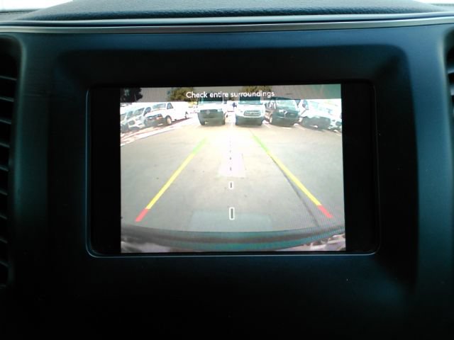 Used 2019 Jeep Cherokee Latitude w/ Popular Appearance Group FWD image 8