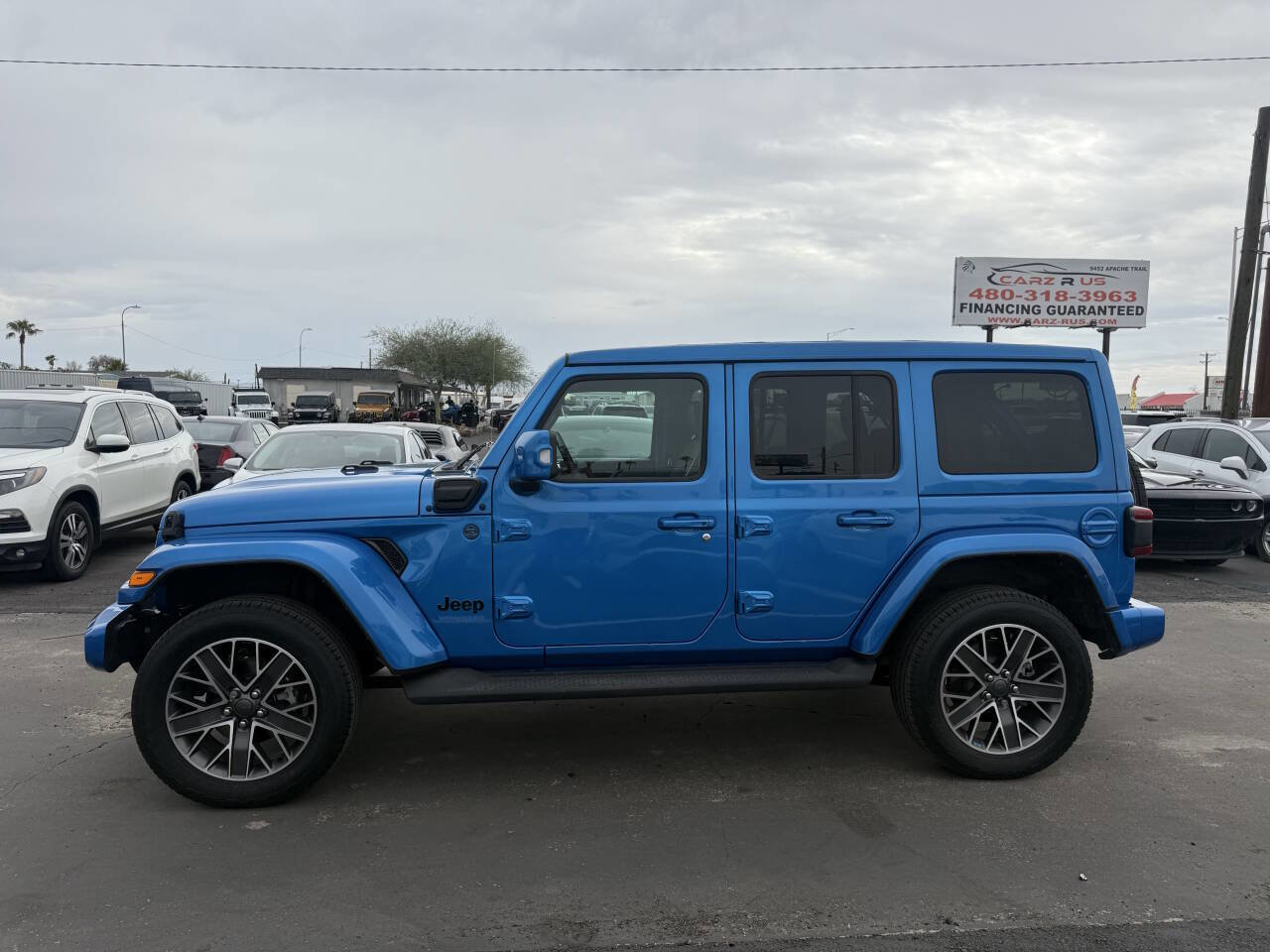 Used 2022 Jeep Wrangler Unlimited Sahara image 6
