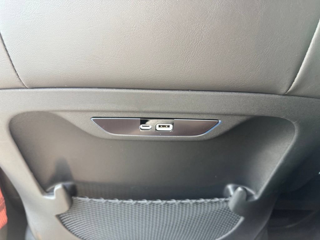 New 2027 Chrysler Pacifica Select FWD image 37
