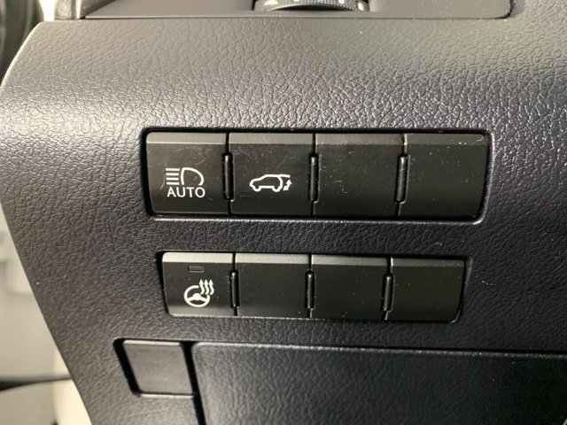 Used 2021 Lexus RX 350L Premium w/ Premium Package image 23