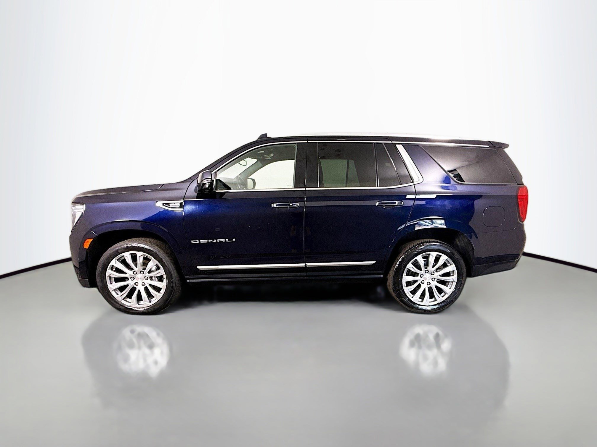 Used 2023 GMC Yukon Denali w/ Max Trailering Package RWD image 6