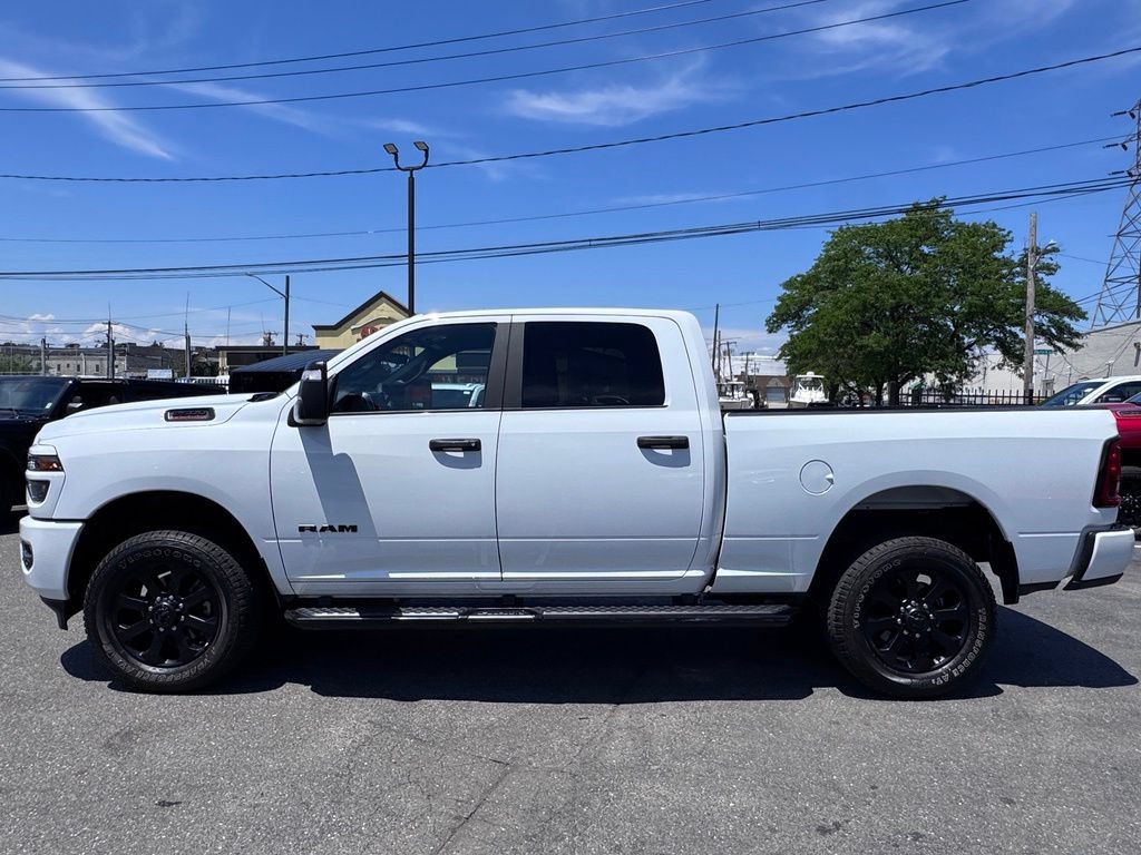 Used 2025 RAM 2500 Big Horn AWD/4WD image 4