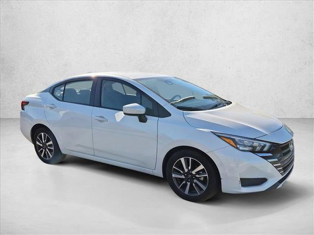 Used 2025 Nissan Versa SV FWD image 3