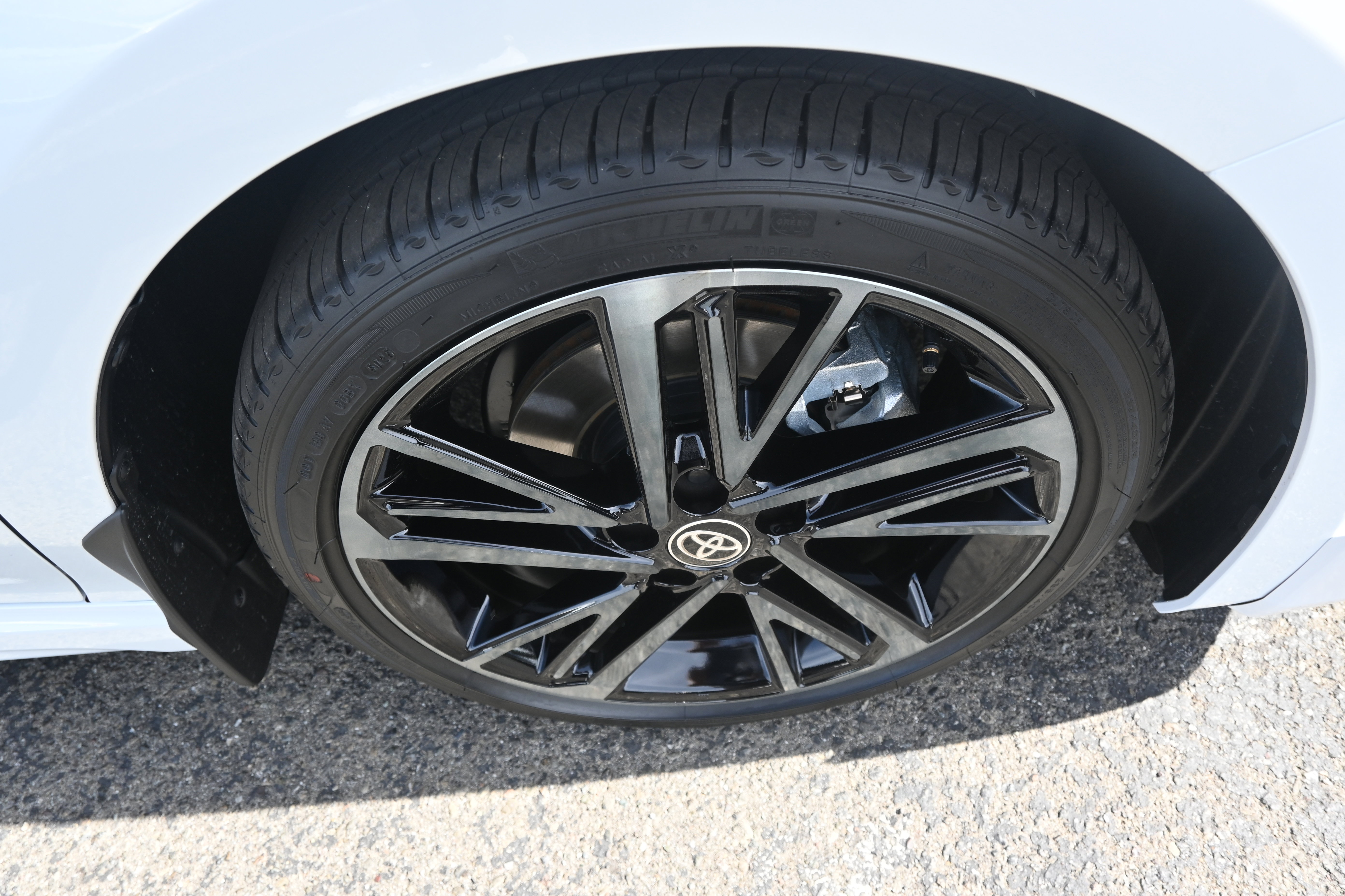 Used 2026 Toyota Camry Hybrid image 27