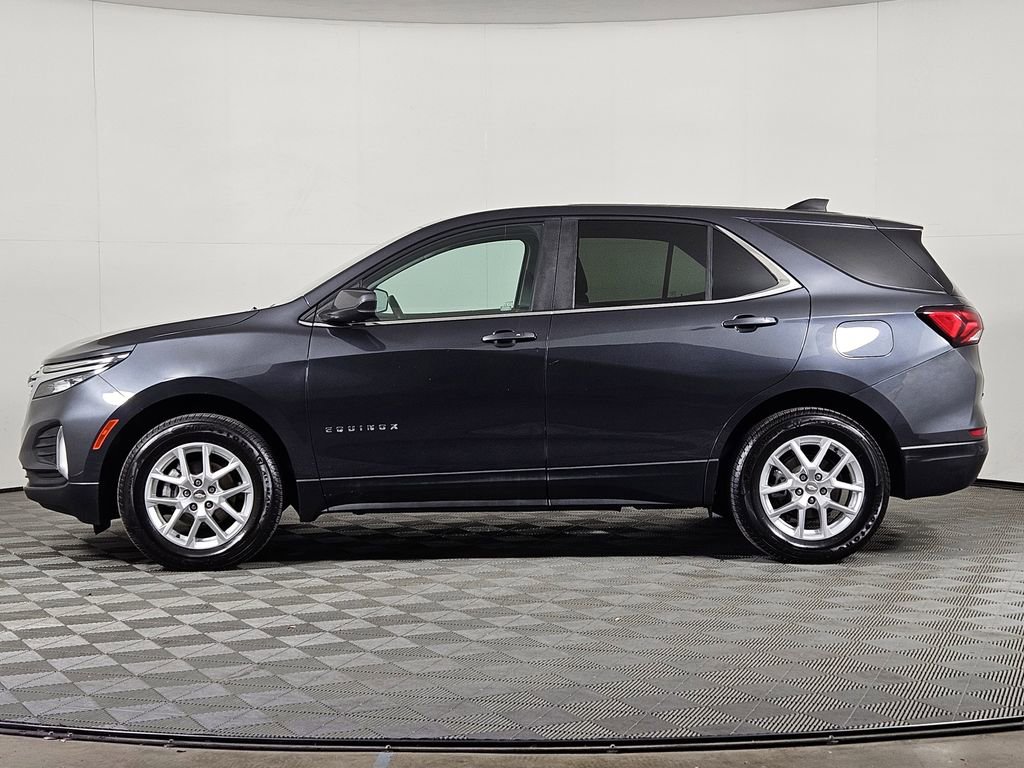 Used 2023 Chevrolet Equinox LT w/ Driver Convenience Package AWD/4WD image 2