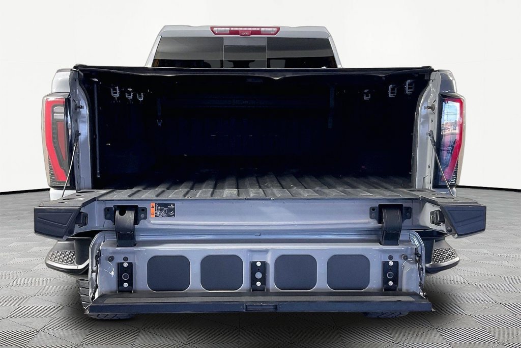 Used 2024 GMC Sierra 2500 AT4X AWD/4WD image 7