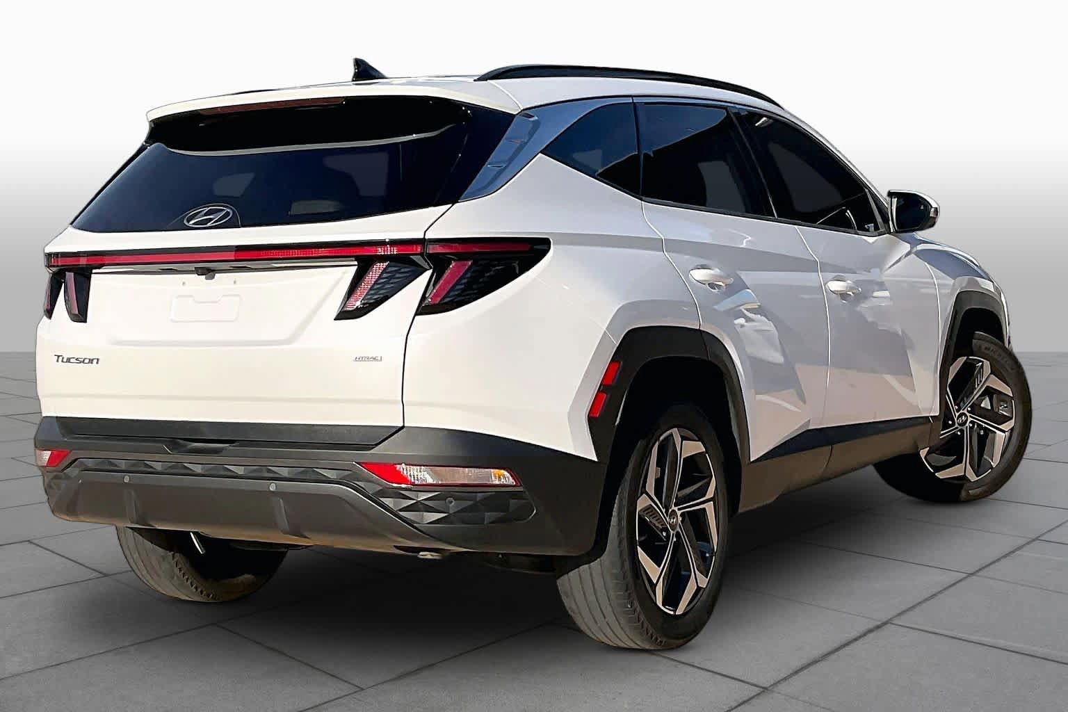 Used 2022 Hyundai Tucson Limited AWD/4WD image 12
