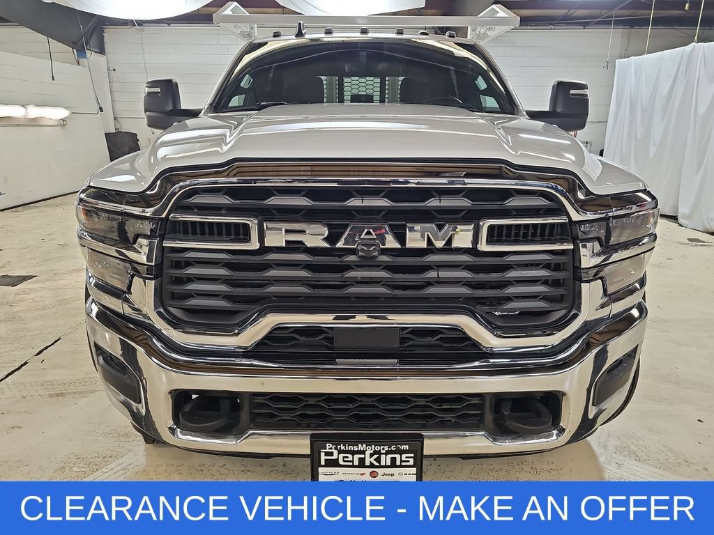 New 2026 RAM 5500 Tradesman AWD/4WD image 35