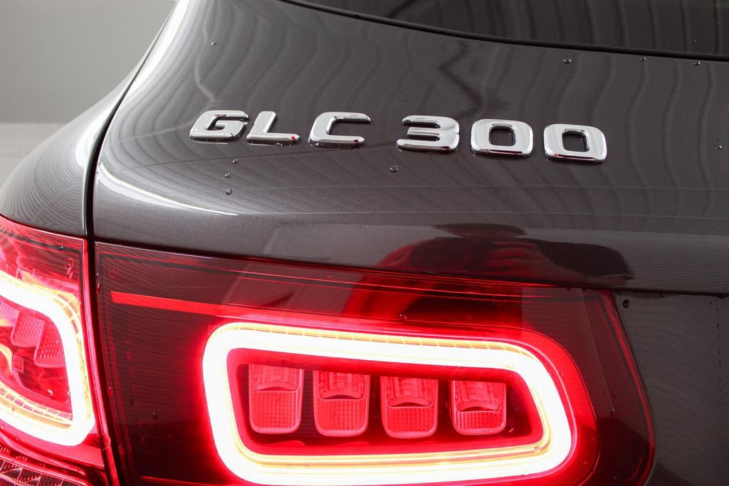 Used 2022 Mercedes-Benz GLC 300 image 31