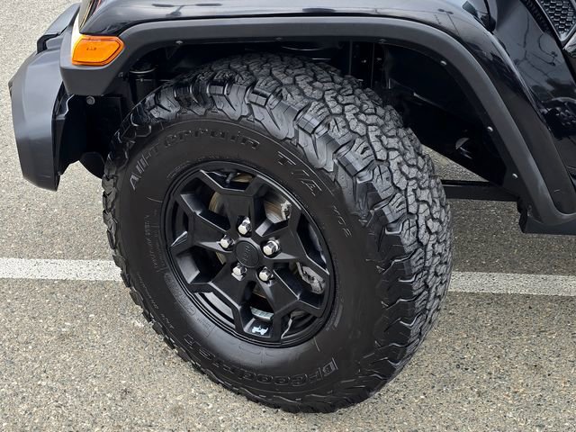 Certified 2021 Jeep Gladiator Willys image 28