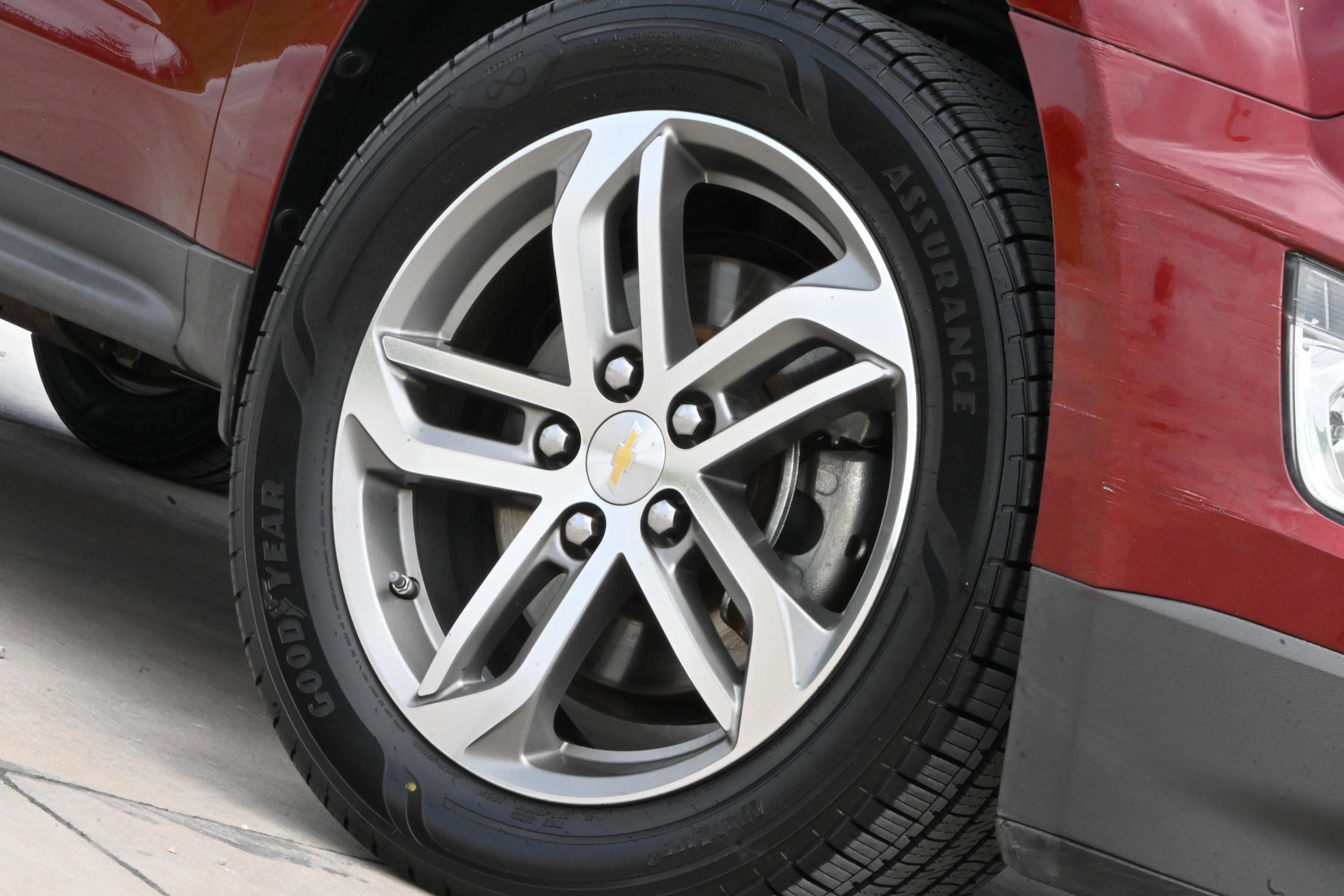 Used 2017 Chevrolet Equinox Premier w/ Enhanced Convenience Package FWD image 11