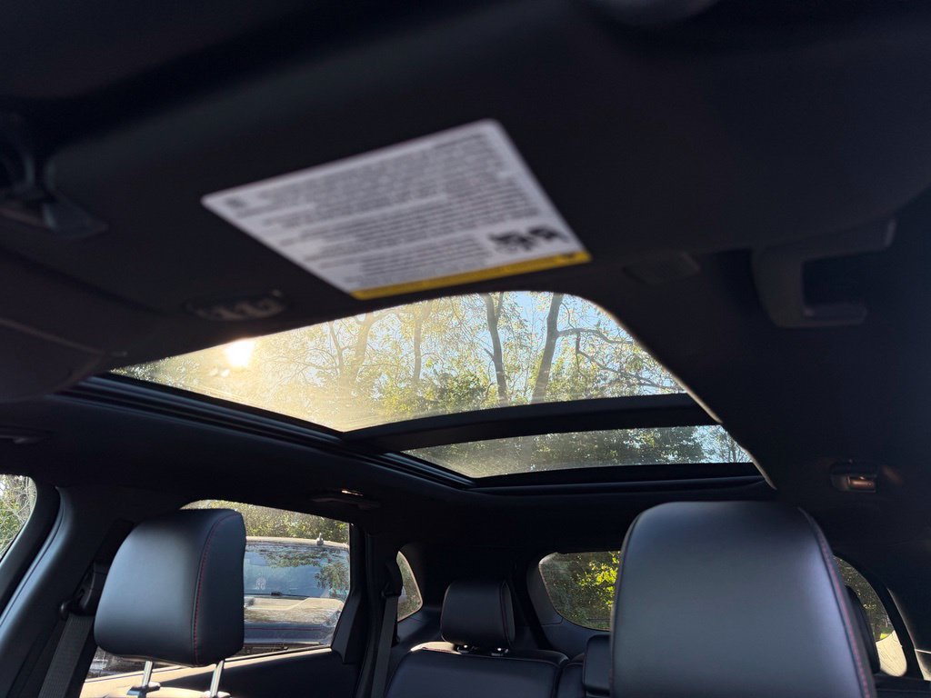 Certified 2024 Ford Edge ST-Line AWD/4WD image 14