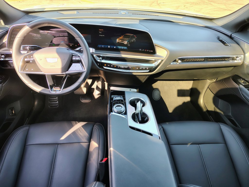 Used 2024 Cadillac Lyriq Tech w/ LPO, Floor Liner Package AWD/4WD image 43