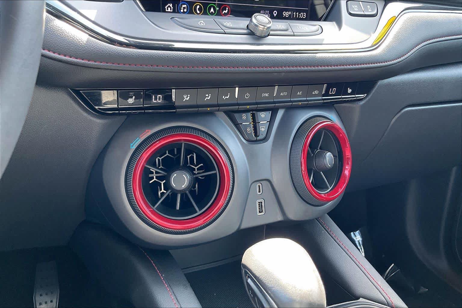 Used 2019 Chevrolet Blazer RS w/ Sun and Wheels Package FWD image 31