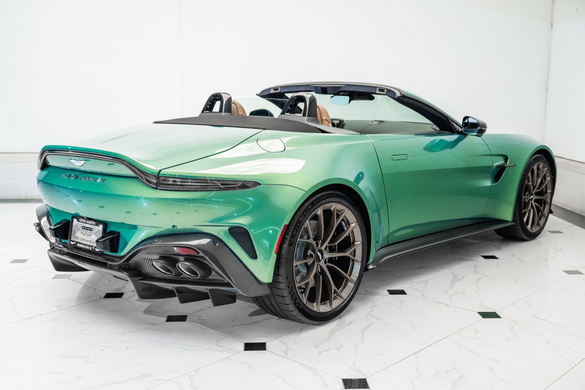 New 2026 Aston Martin V8 Vantage Roadster image 44