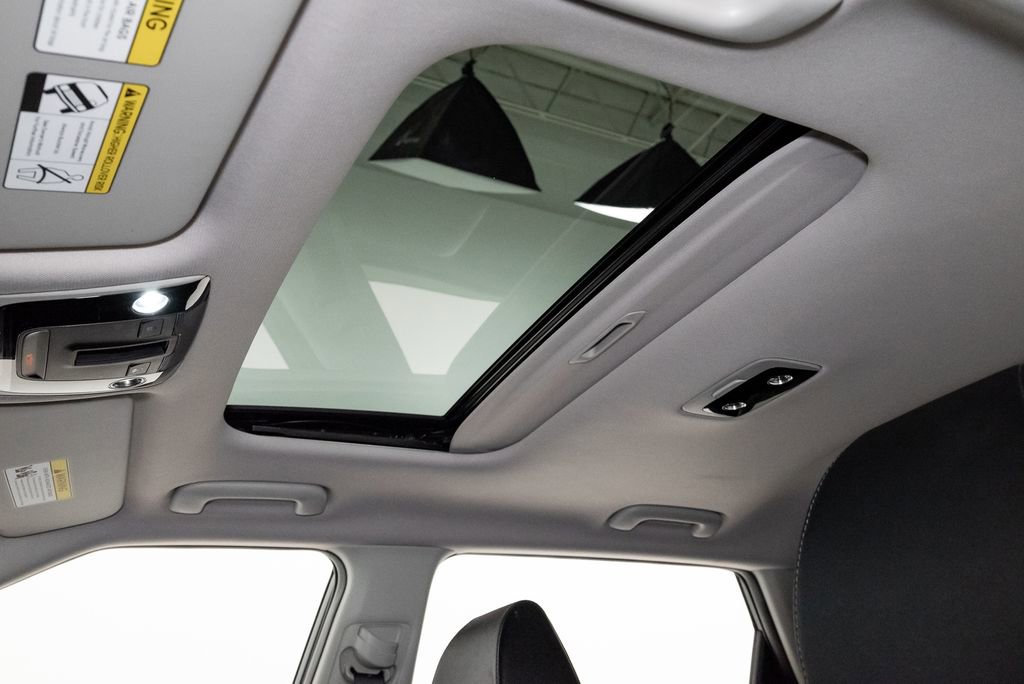 Certified 2025 Kia Seltos EX w/ EX Sunroof Package image 13