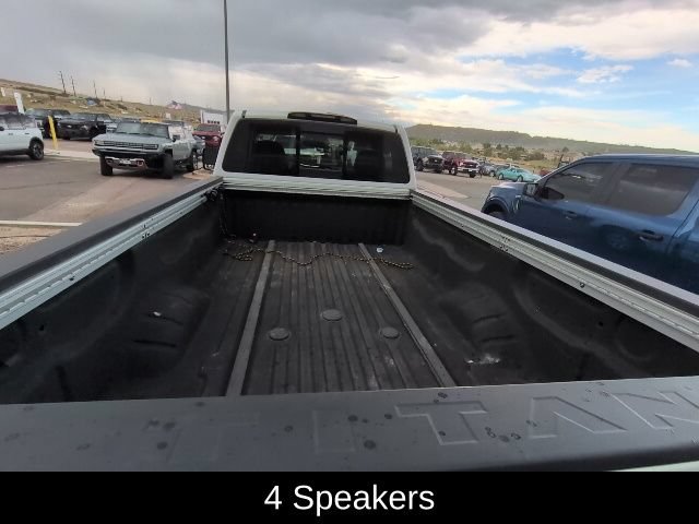 Used 2017 Nissan Titan SV AWD/4WD image 9