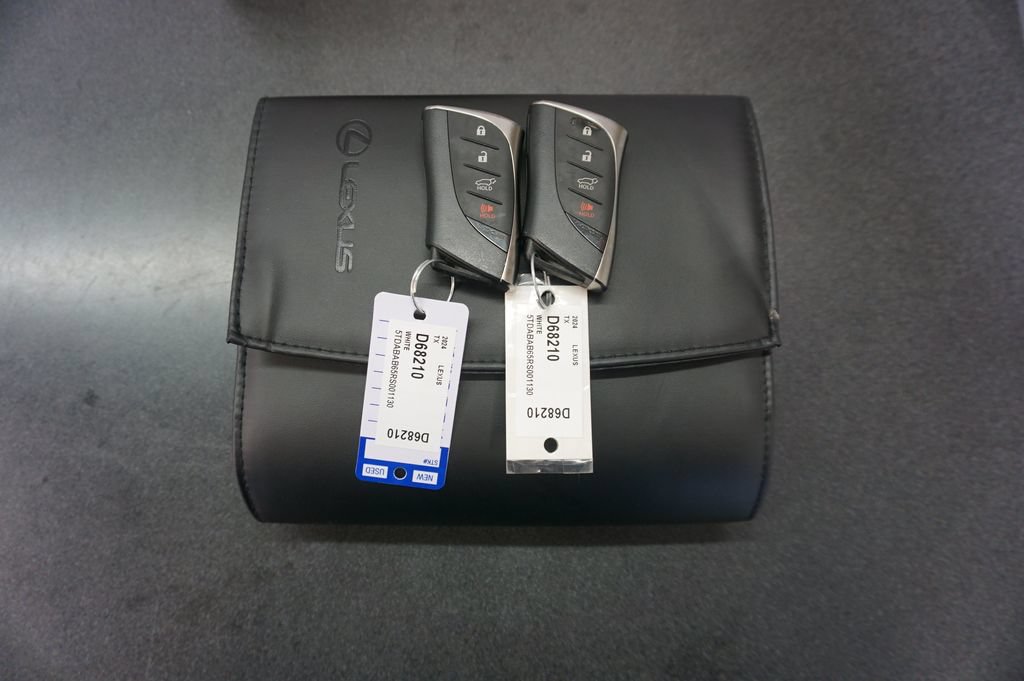 Used 2024 Lexus TX 500h AWD w/ Technology Package image 19