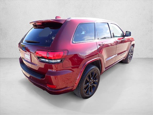 Used 2018 Jeep Grand Cherokee Altitude AWD/4WD image 4