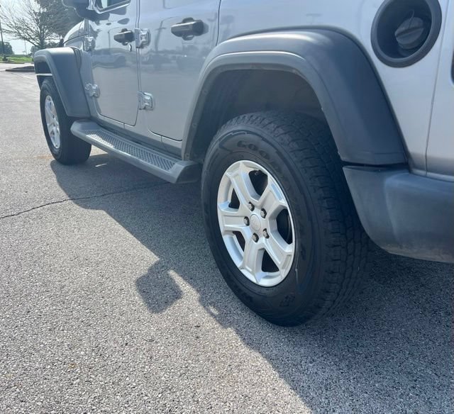 Used 2020 Jeep Wrangler Unlimited Sport S AWD/4WD image 9