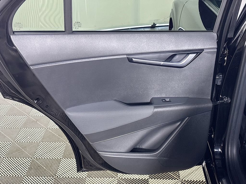 Certified 2023 Kia Niro EX image 20