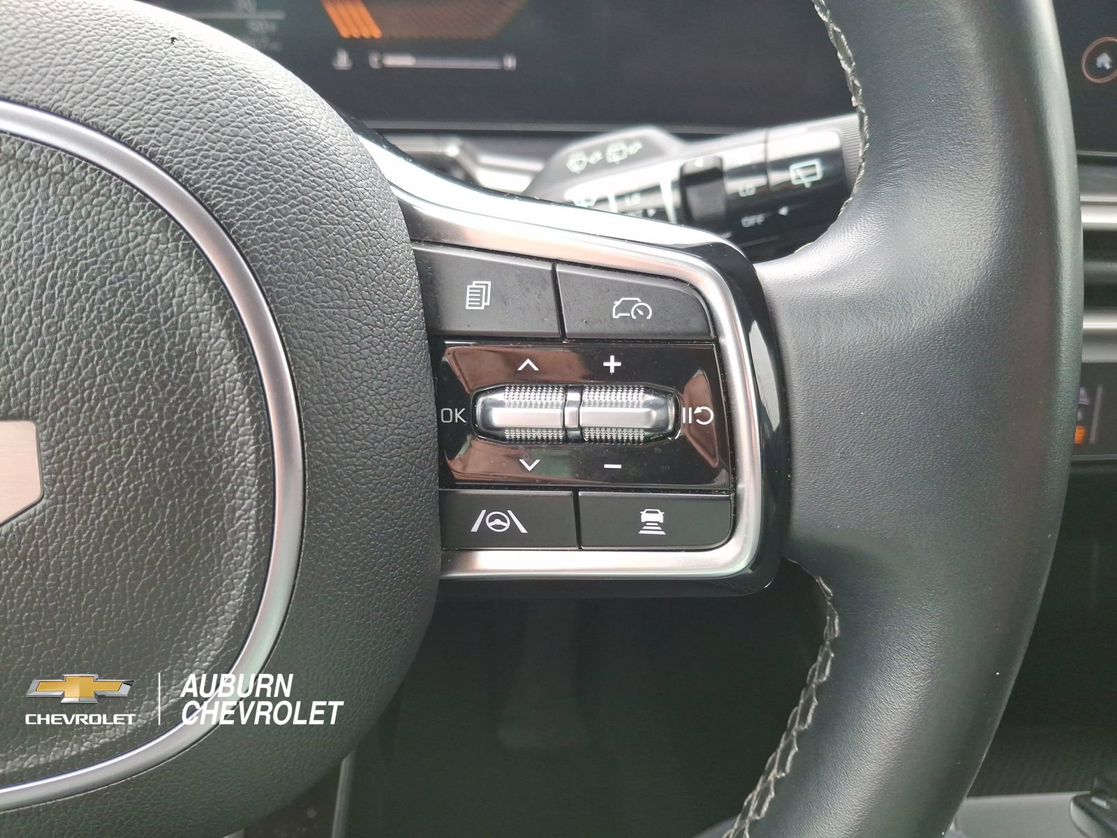Used 2024 Kia Sorento S AWD/4WD image 14