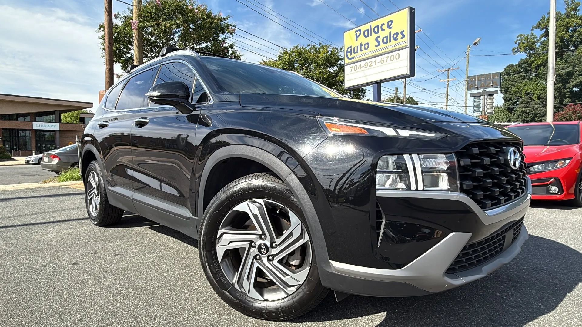 Used 2023 Hyundai Santa Fe SEL image 1