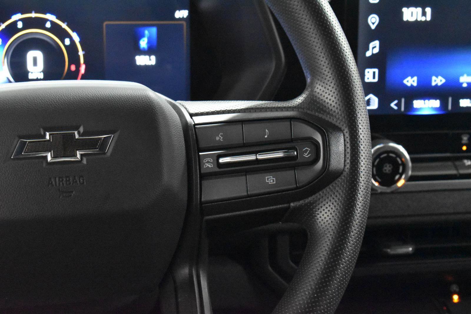 Used 2024 Chevrolet Colorado Trail Boss w/ Advanced Trailering Package image 10