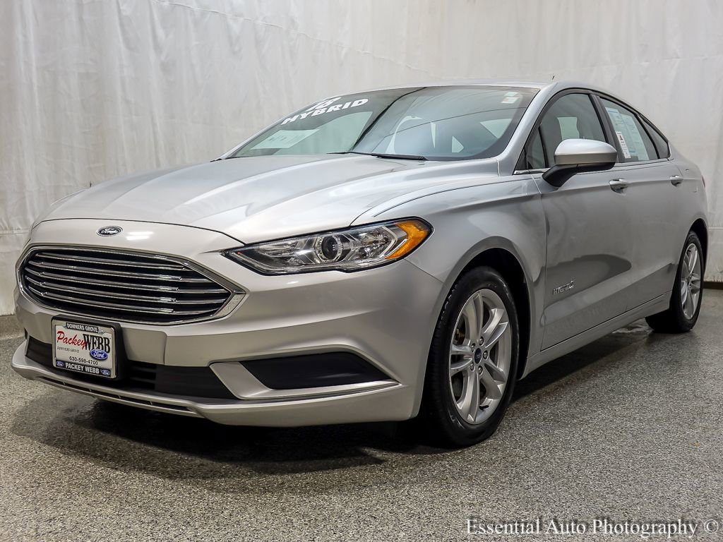 Used 2018 Ford Fusion S image 2