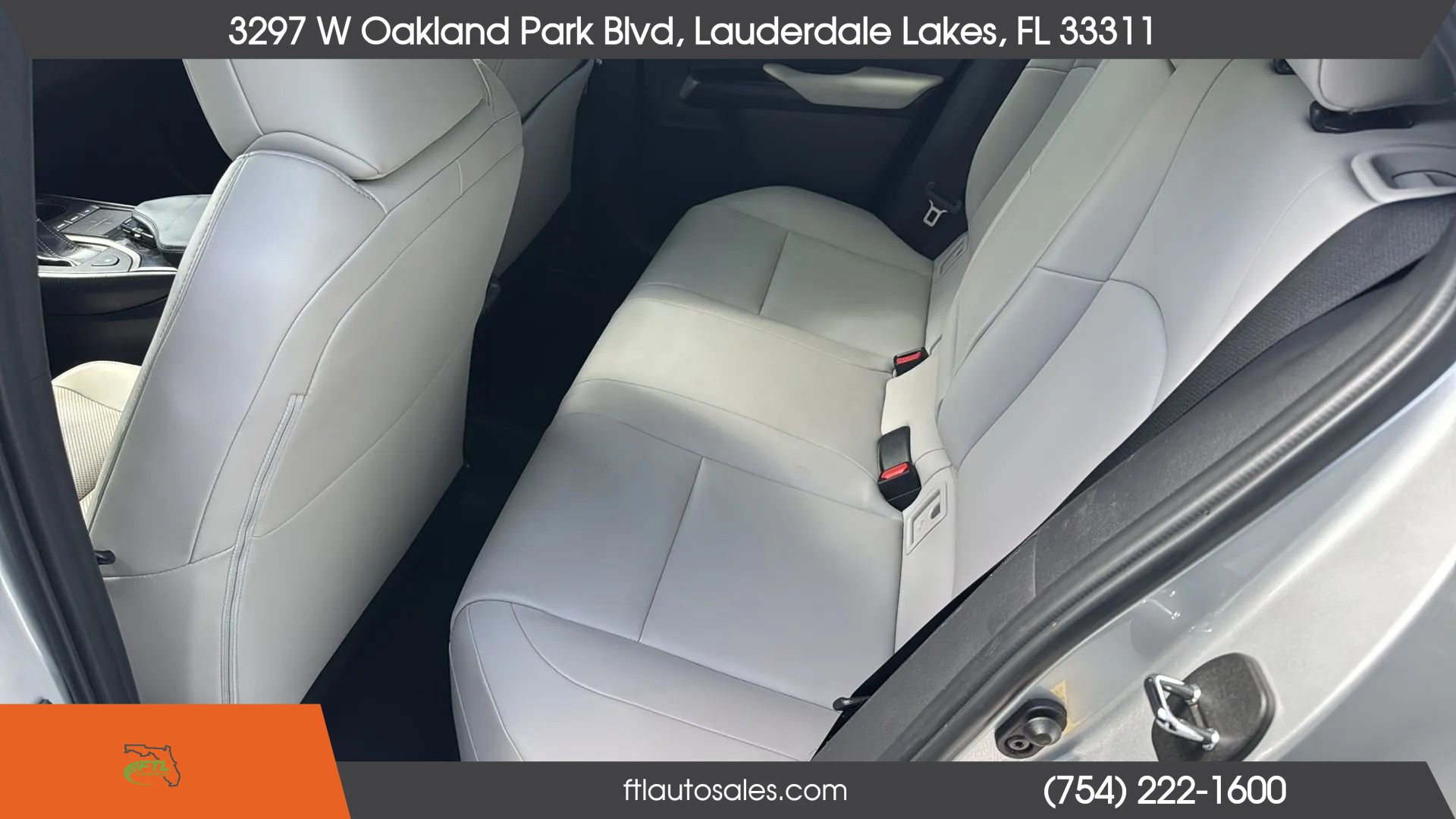 Used 2019 Lexus UX 200 w/ Premium Package FWD image 28