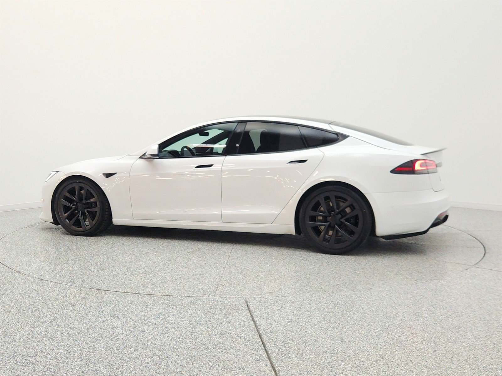 Used 2023 Tesla Model S Plaid AWD/4WD image 8