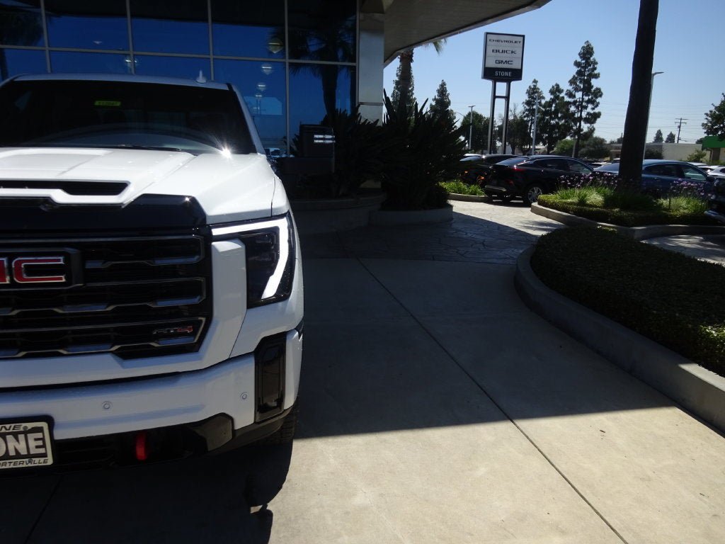 New 2026 GMC Sierra 2500 AT4 AWD/4WD image 32
