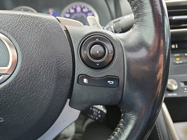 Used 2016 Lexus IS 200t image 22