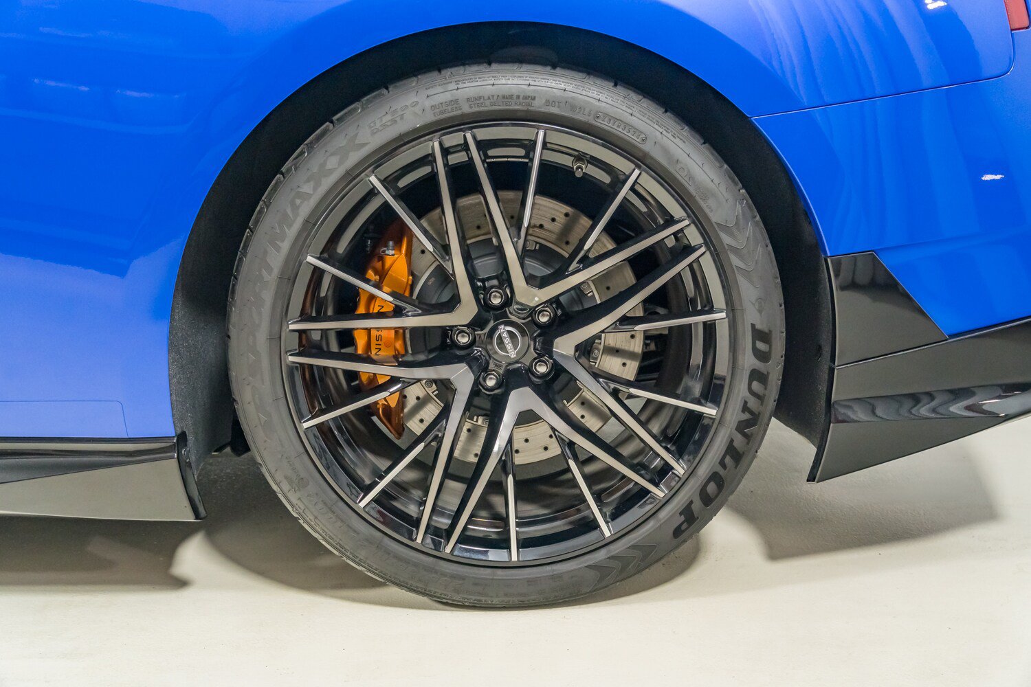 Used 2024 Nissan GT-R w/ Floor Mat Package AWD/4WD image 13