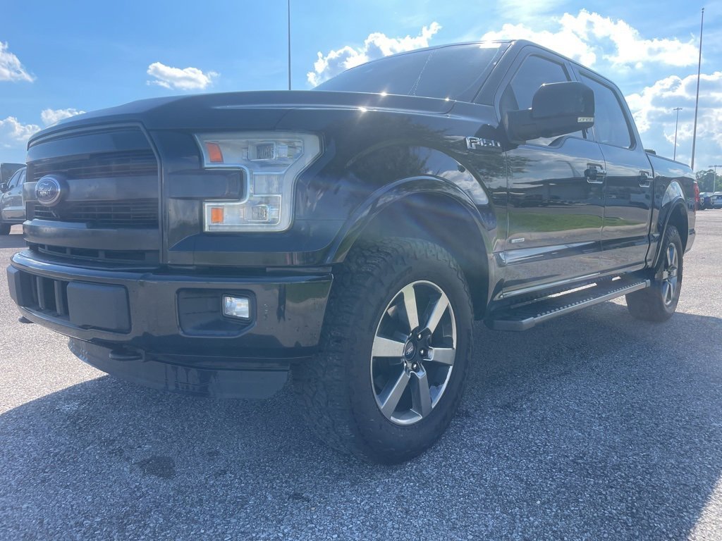 Used 2016 Ford F150 Lariat w/ Equipment Group 502A Luxury image 3