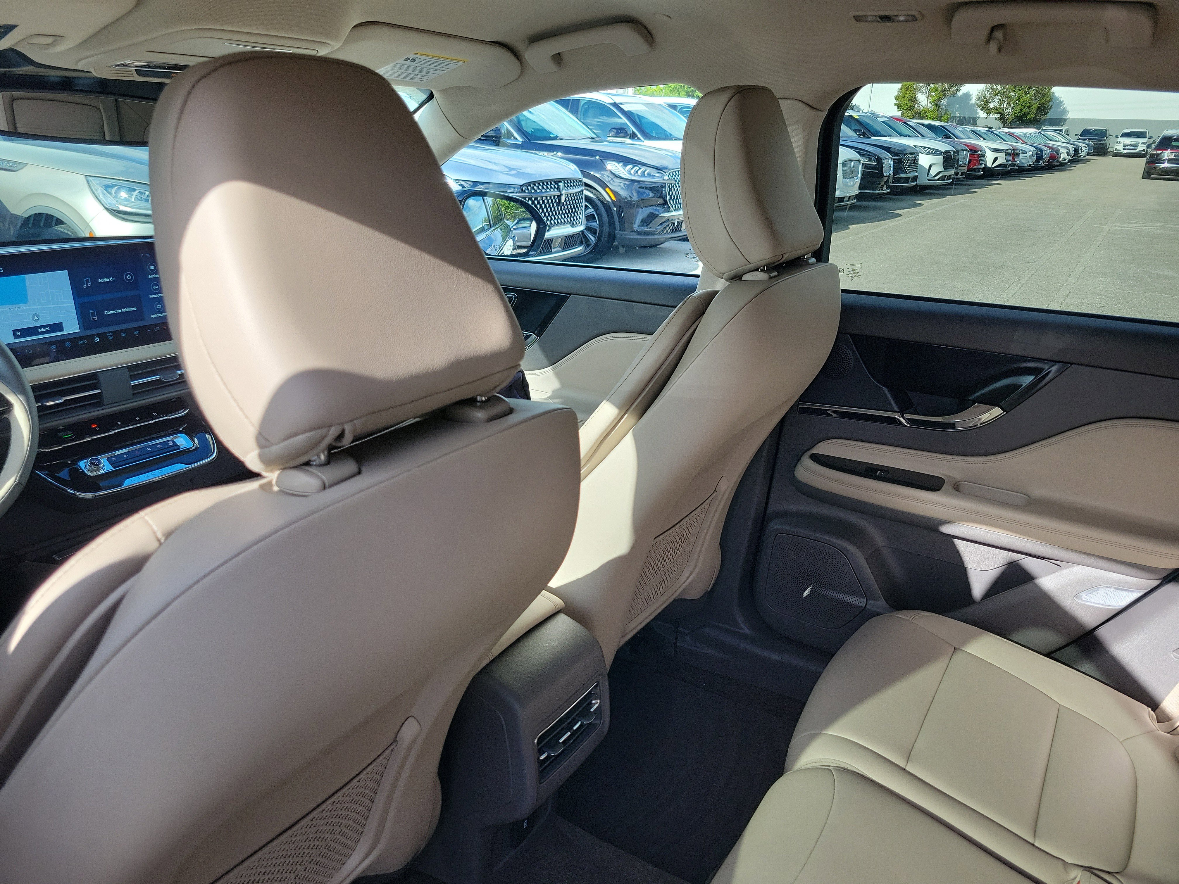 Certified 2024 Lincoln Corsair FWD image 11