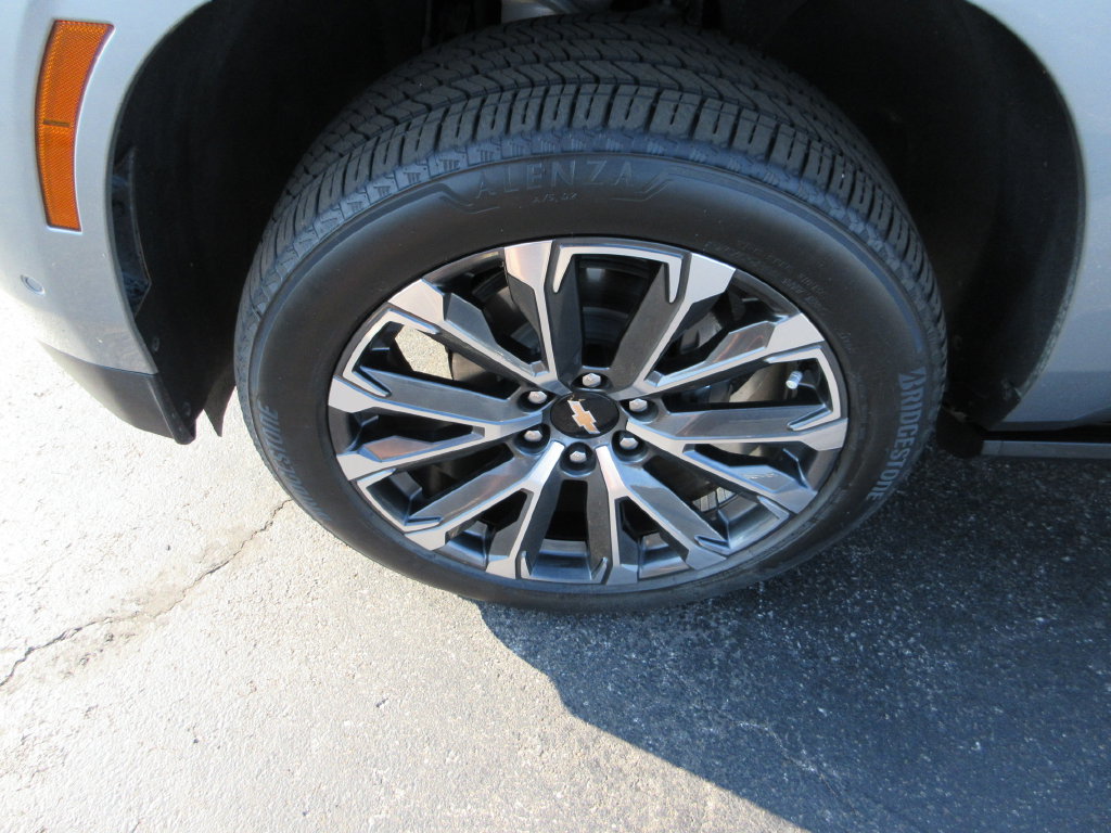 Certified 2025 Chevrolet Tahoe High Country AWD/4WD image 15