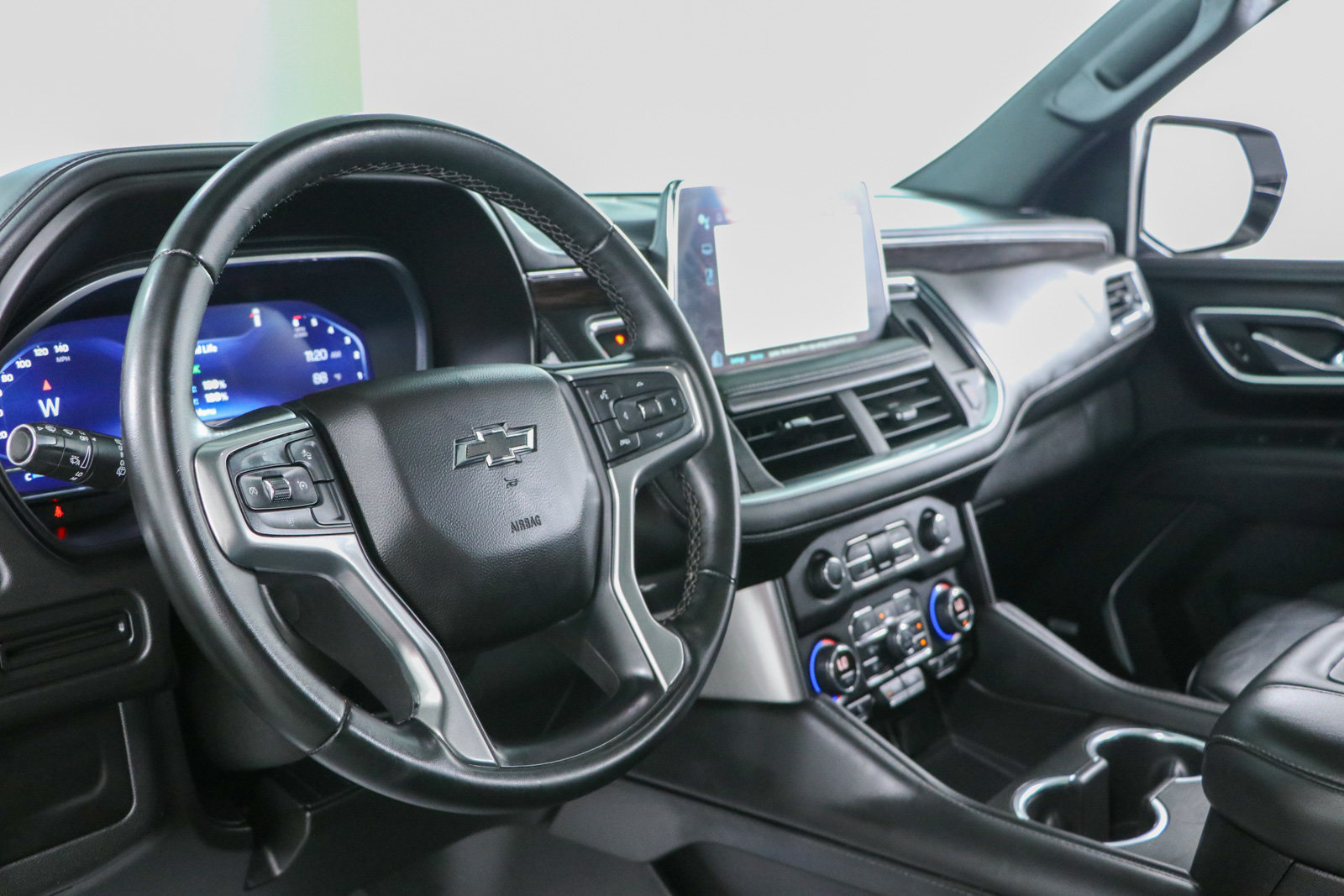 Used 2023 Chevrolet Tahoe Z71 AWD/4WD image 26