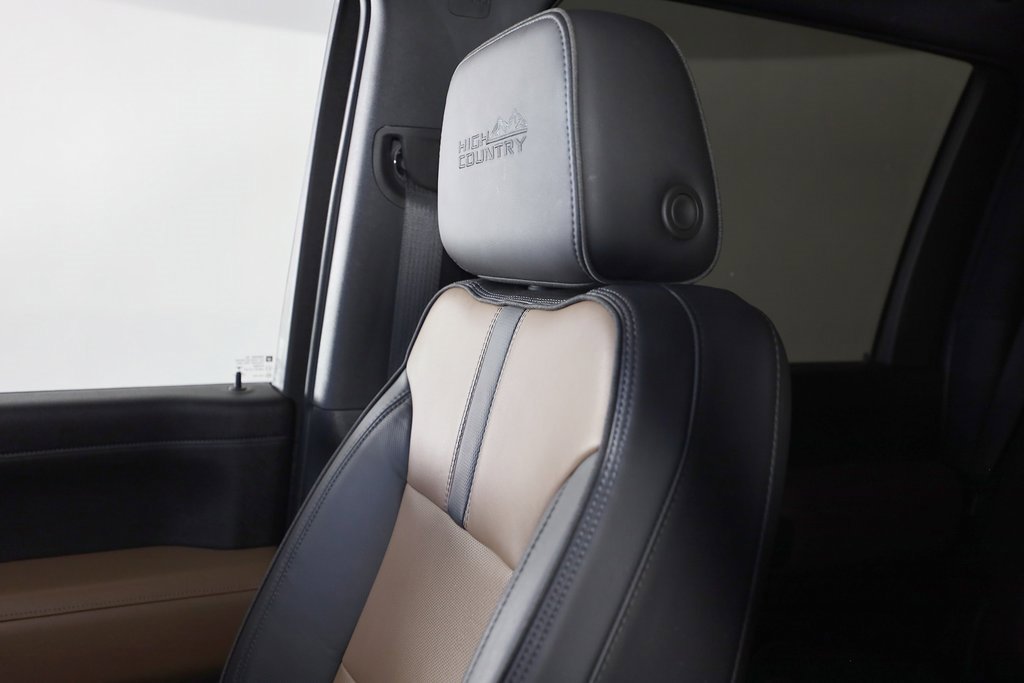 Used 2022 Chevrolet Silverado 3500 High Country w/ LPO, Hitch Package image 34