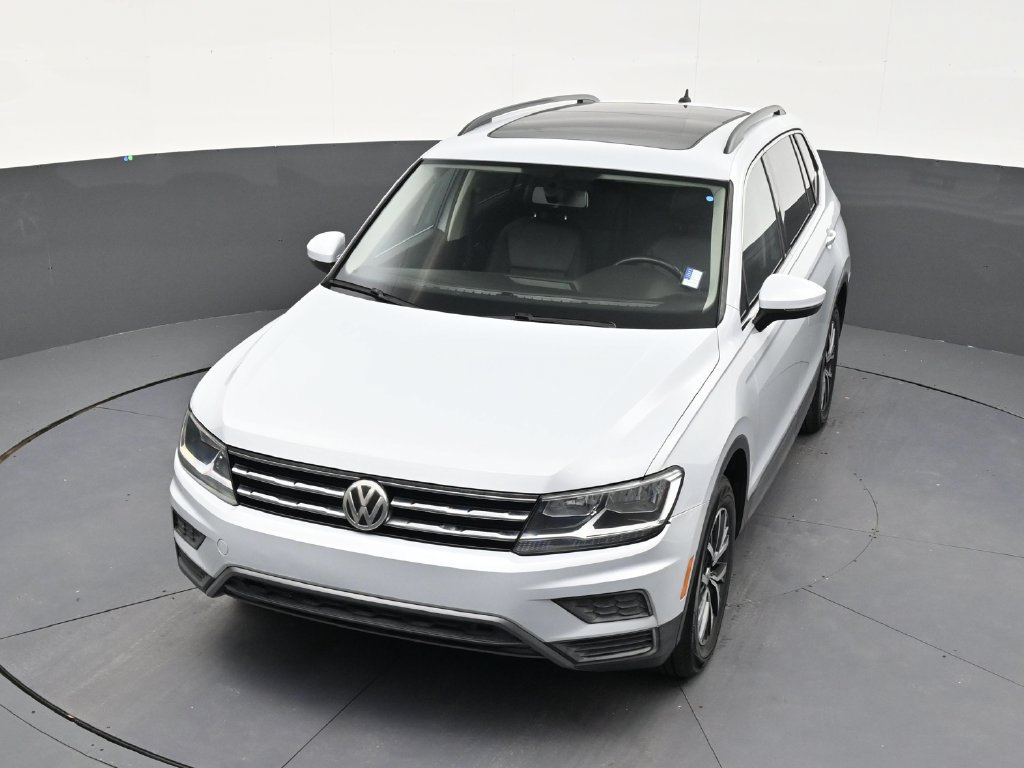 Used 2019 Volkswagen Tiguan SE w/ Panoramic Sunroof Package FWD image 18