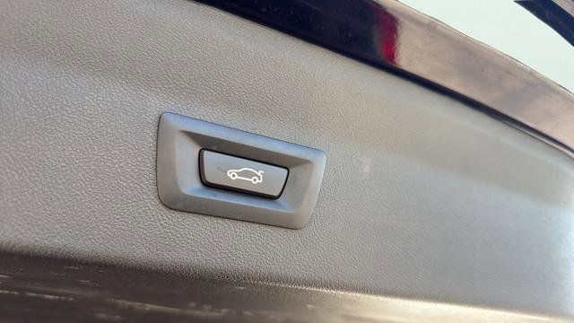 Used 2022 BMW X4 xDrive30i image 10